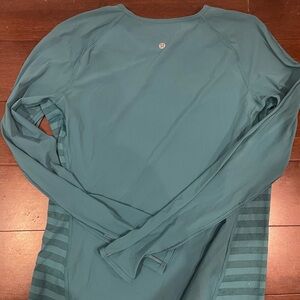 Lululemon Teal Long Sleeve Top